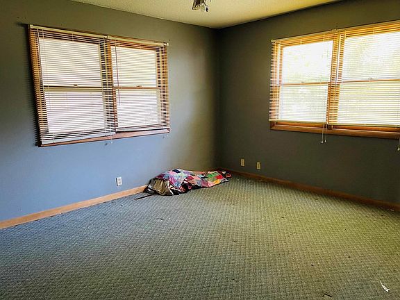 5th image of 2380 270th St