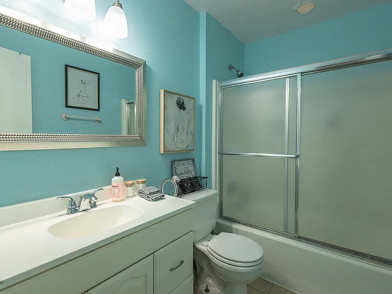1600 Lawyer St — Photo 23