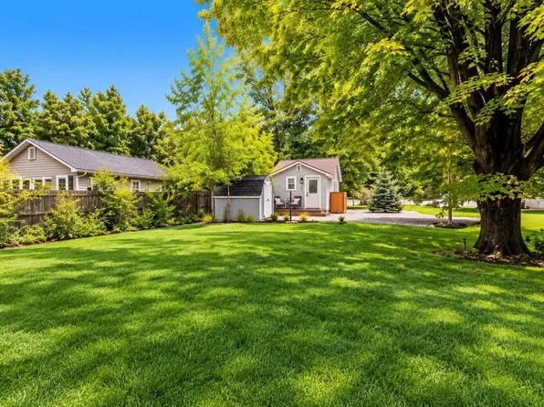 8860 E Fouch Rd, Traverse City, MI 49684