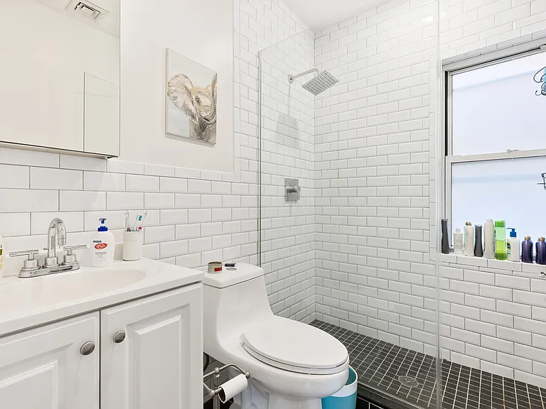 337 Bleecker St #2A — Photo 3