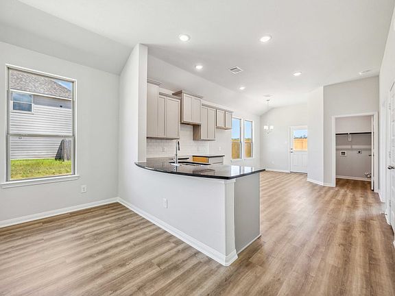 22408 Kinley St - Neches - Kitchen