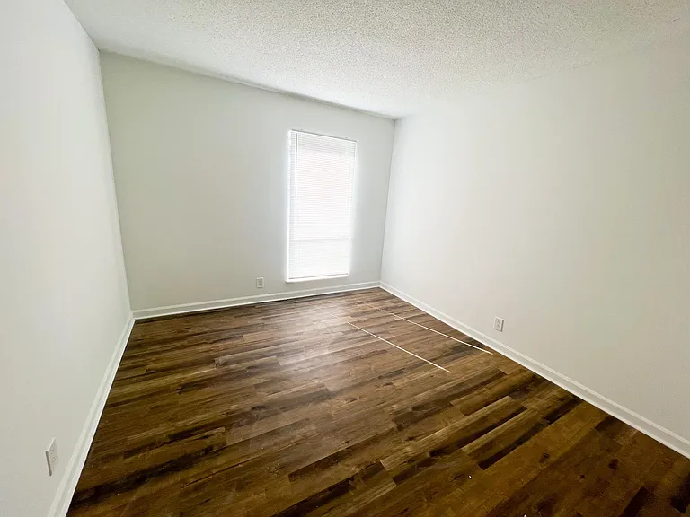 500 Paragon Mills Rd #M18 — Photo 10