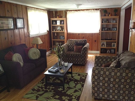 2nd image of 427 Green Acres Dr
