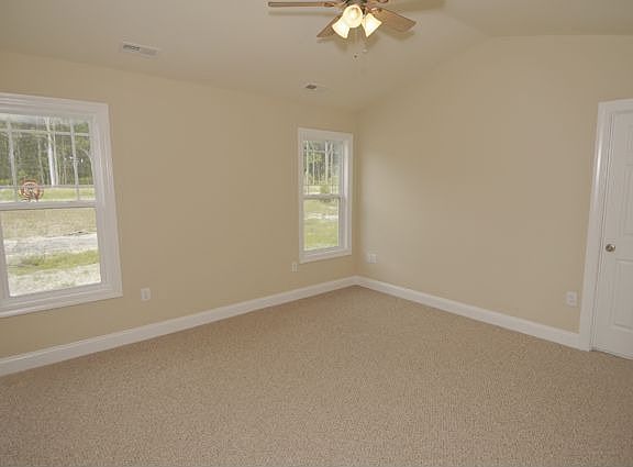 Nice Sized Rooms w/Berber Carpet
