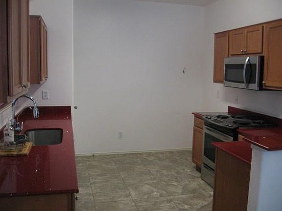 4th image of 1741 Nina Dr