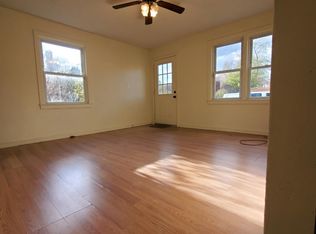 420 Cedar Dr, Coraopolis, PA 15108