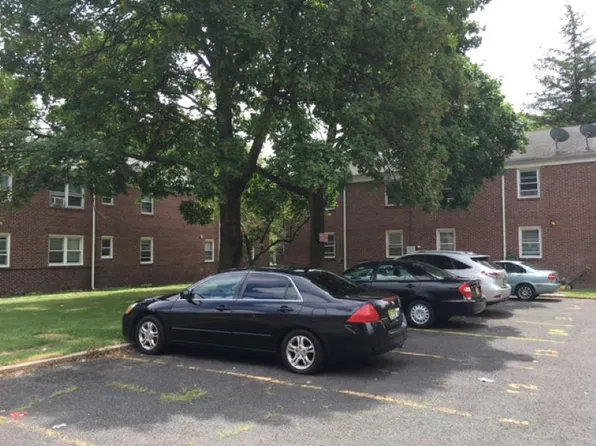 331 Carroll St, Orange, NJ 07050