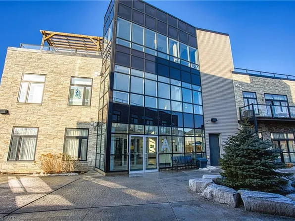 85 Morrell St #215A, Brantford, ON N3T 4J6