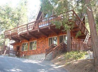 294 Terrace Rd, Lake Arrowhead, CA 92352