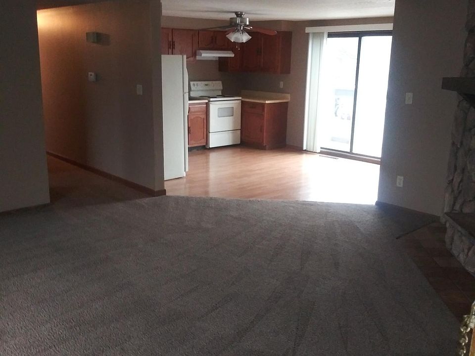 1st image of 360 Villabrook Dr APT 3