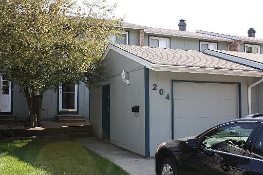 1st image of 204 Applewood Ln