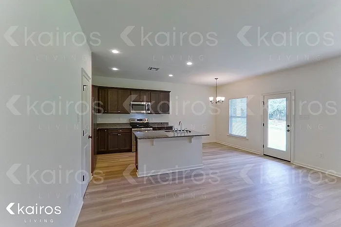 207 Foggy Ln — Photo 4