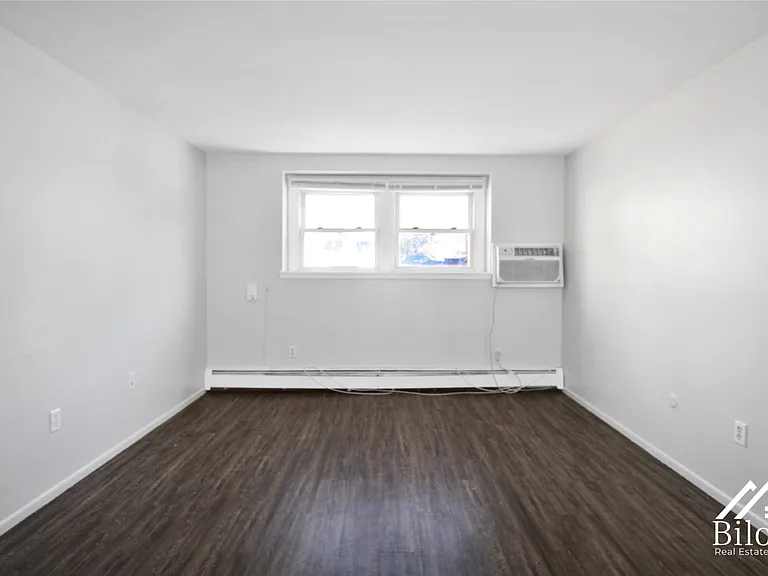 Hillside Terrace Apartments — Photo 5