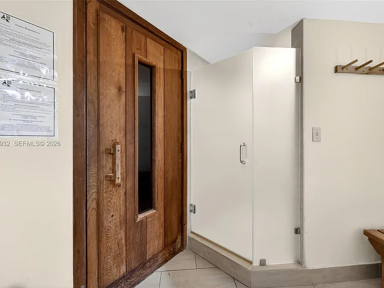 6767 Collins Ave #1609 — Photo 31