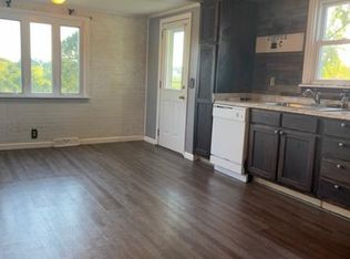 224 Peacock Ln, Follansbee, WV 26037