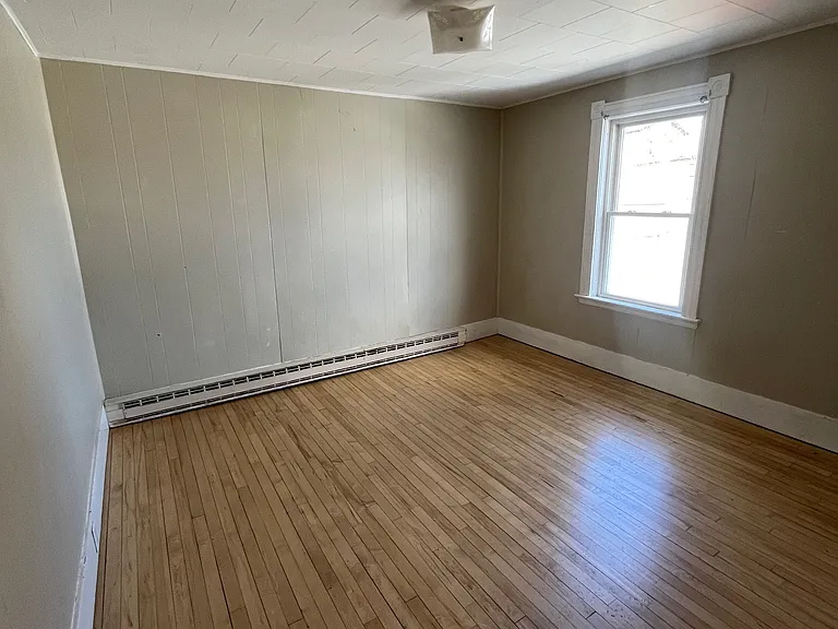 20 Cherry St — Photo 8