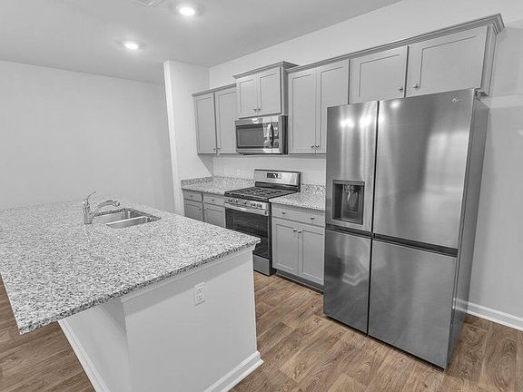 4th image of 128 Sunray Ln