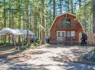 11 N Olympic Ct N, Hoodsport, WA