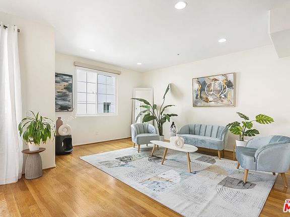 2nd image of 1825 S Beverly Glen Blvd APT 204