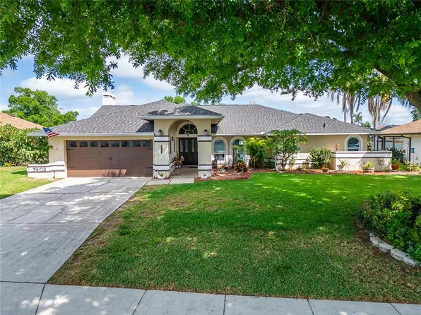 7402 Gunstock Dr, Lakeland, FL 33809