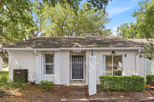 917 Pebble Creek Cir #1 Photo 1