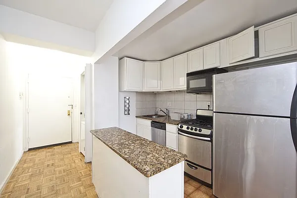 Rented by Zumper Inc | media 29