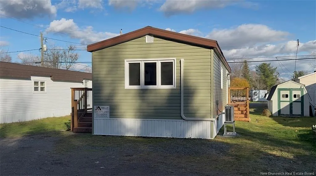 2 bed, 1.0 bath, 644 sqft, $169,900 — Photo 2