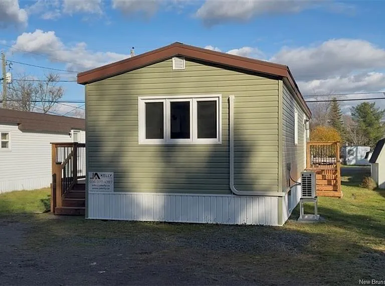 21 Rocket Ave — Photo 2