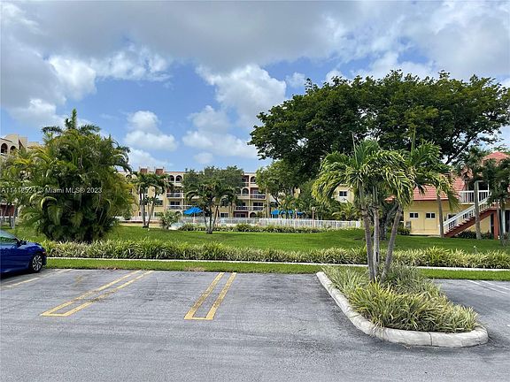 3rd image of 7860 Camino Real #L-107