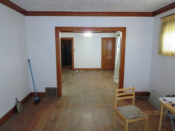 5th image of 9207 S Blackstone Ave