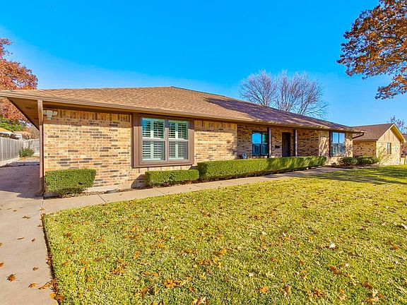 4th image of 10112 Orlando Dr