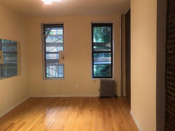 2nd image of 139 Thompson St APT 6