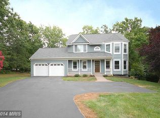 3605 Irish Moss Ct, Fairfax, VA 22033