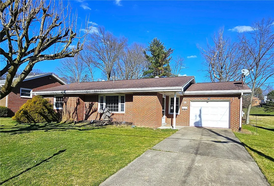 58 Spring Valley Dr photo 1
