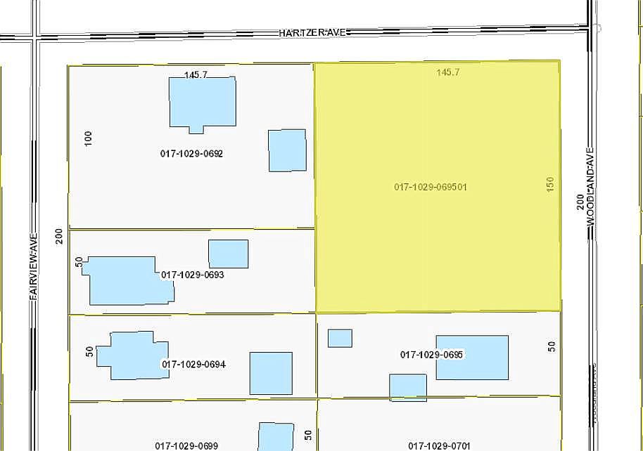 1st image of 55455 Woodland Ave