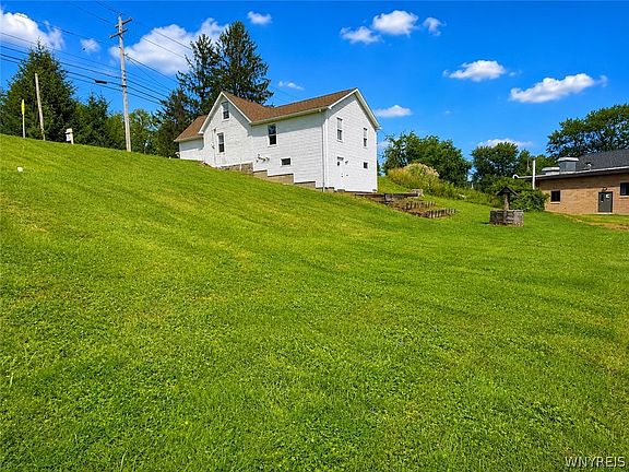3rd image of 8247 Boston Colden Rd