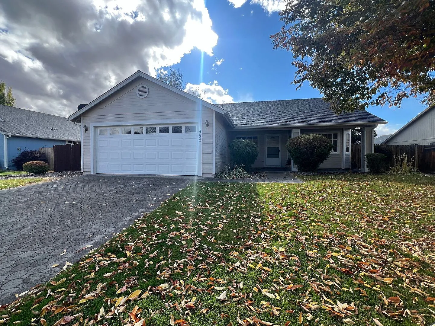 Charming 3/2/2 Home In Gardnerville *Must See* — Photo 1