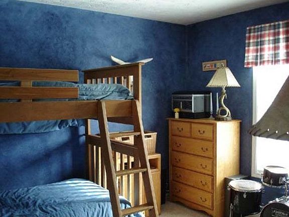 Upstairs bedroom