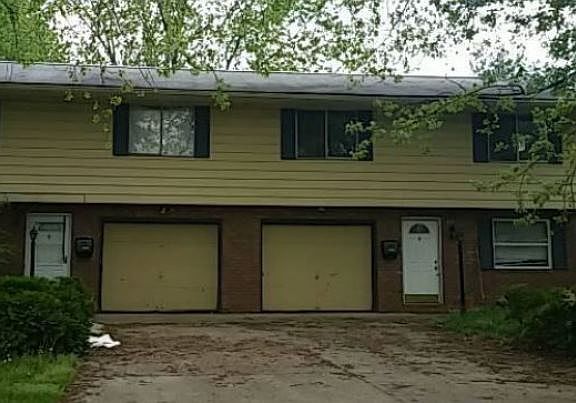 2nd image of 4405 & 4409 N Norman Dr