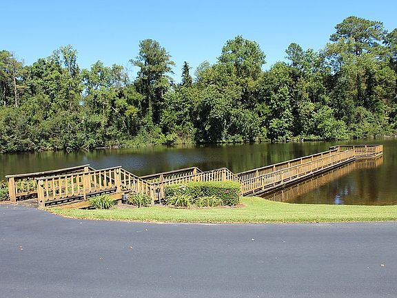 4th image of 361 Bradley Dr