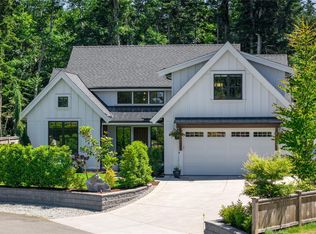 602 Belyea Rd, Qualicum Beach, BC V9K 1H3