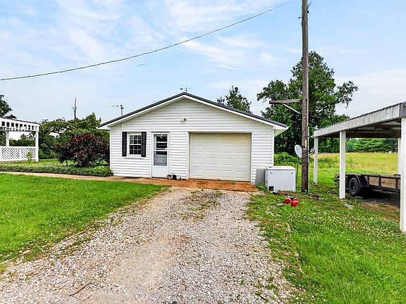 4th image of 3418 Baxter Rd