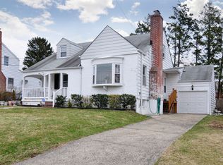 396 Kneeland Ave, Yonkers, NY 10704