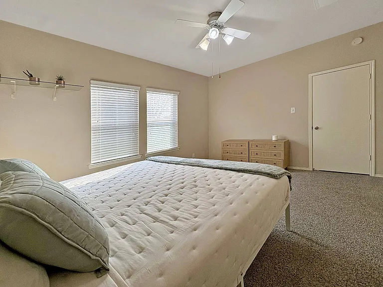Silhouette Ridge Dr — Photo 17