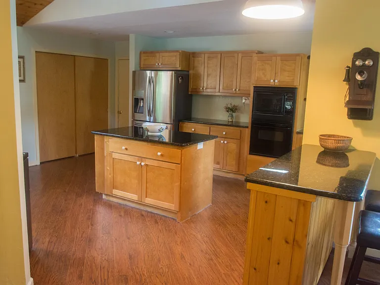 20 Pine Lake Dr — Photo 4