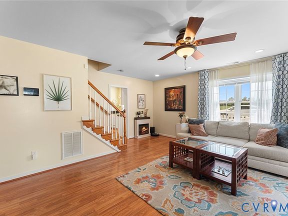 3rd image of 110 Hampton Rd