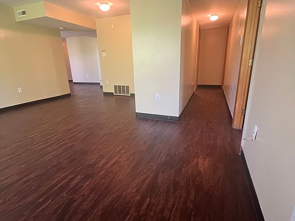 4th image of 5578 Gardenhill Ln