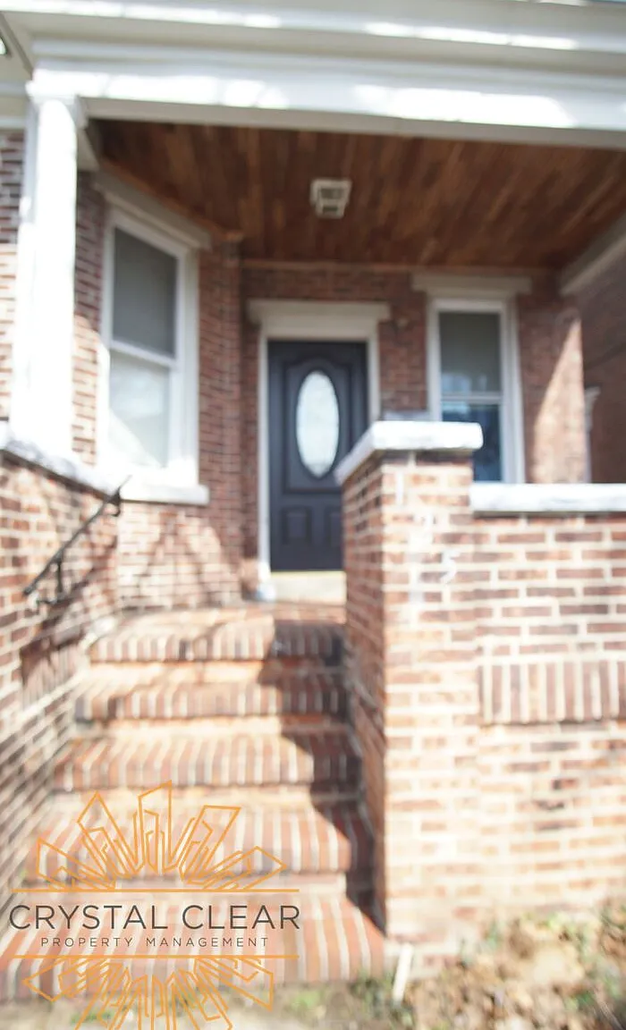 4 bed, 2.0 bath, 1672 sqft, $1,995 — Photo 3