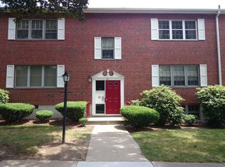 211 Lake Shore Rd APT 2B, Brighton, MA 02135