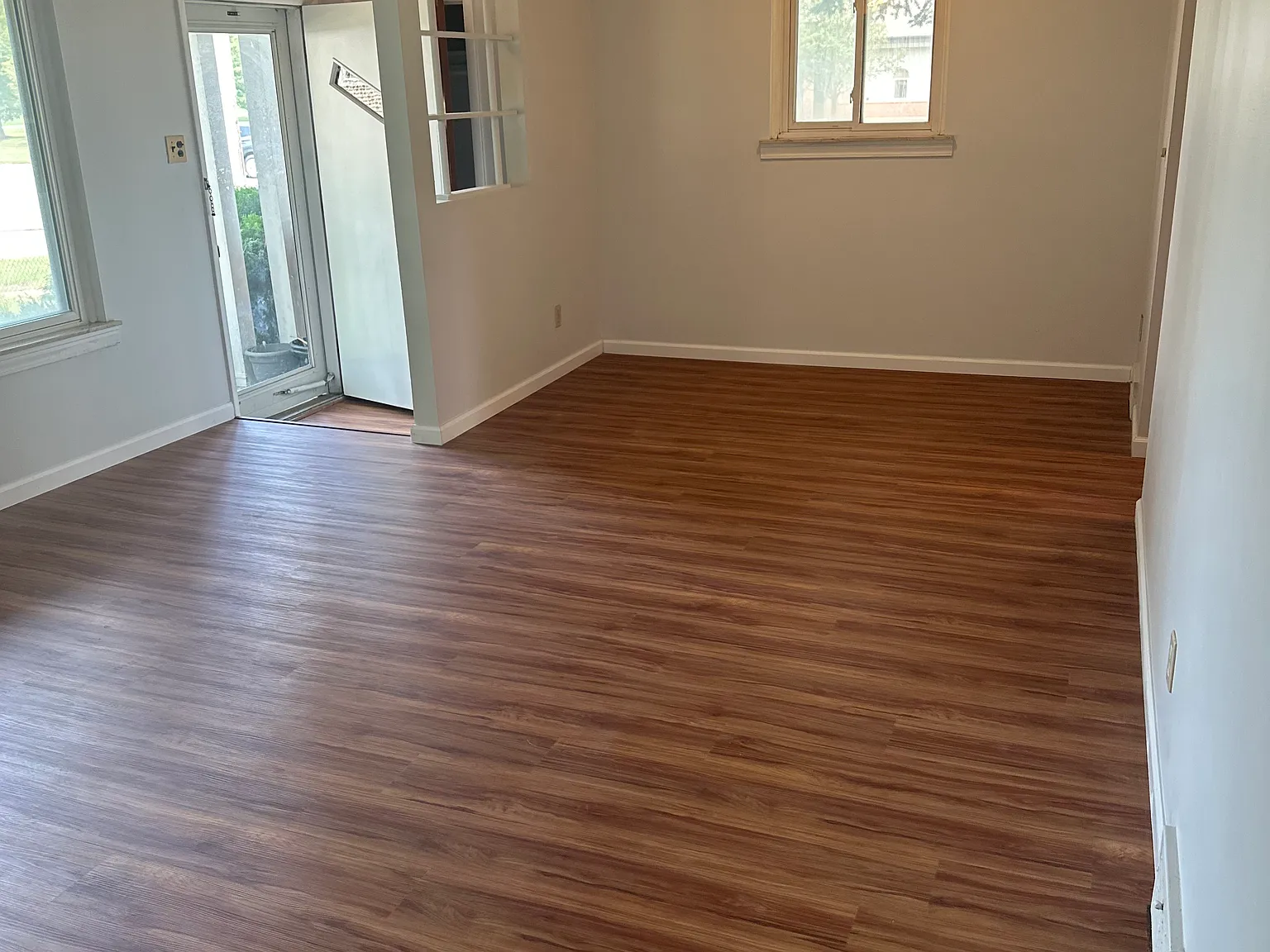 3 bed, 1.5 bath, 1109 sqft, $1,700 — Photo 4